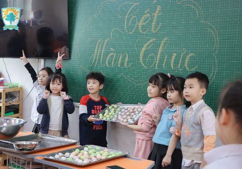 WHSers vui đón Tết Hàn Thực, giữ gìn bản sắc dân tộc