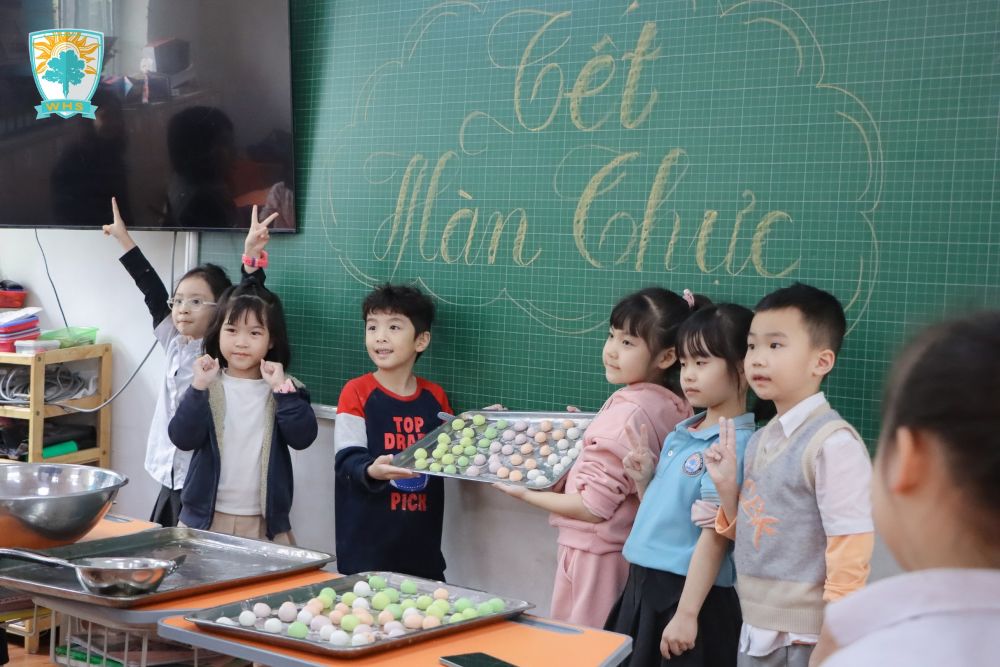 WHSers vui đón Tết Hàn Thực, giữ gìn bản sắc dân tộc