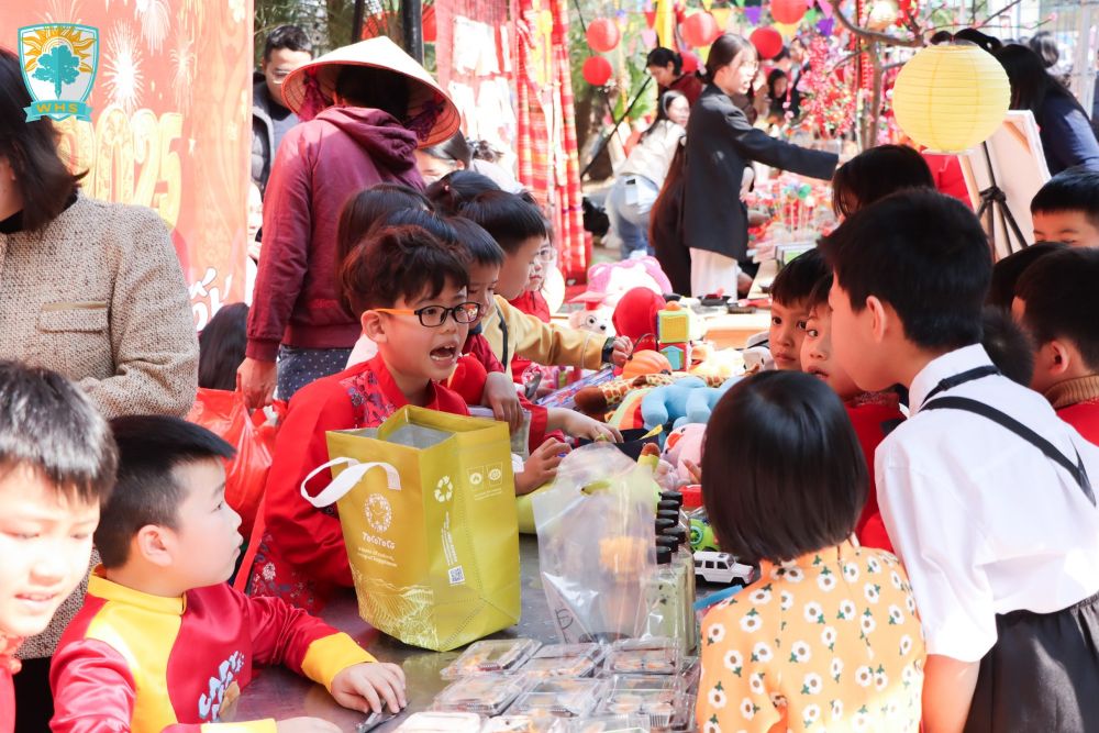 Hội chợ Xuân Ất Tỵ 2025: Vui Xuân đón Tết