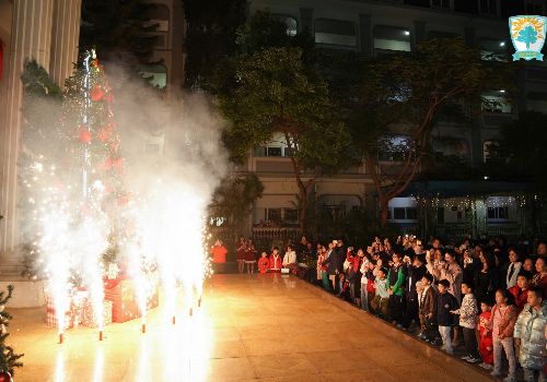 Lễ thắp sáng cây thông Noel WHS – Tinh hoa tỏa sáng