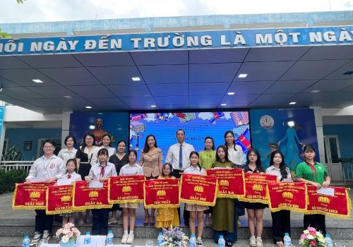 Chúc mừng học sinh giành giải thưởng cuộc thi Đại sứ văn hoá đọc quận Bắc Từ Liêm 2024