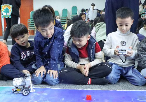 Robotics – Tiết học của những đam mê và khơi nguồn sáng tạo