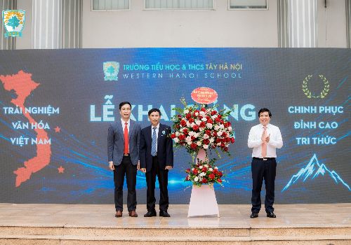 Chào đón khai giảng năm học 2023 -2024 với chủ đề “Hành trình văn hóa Việt Nam”