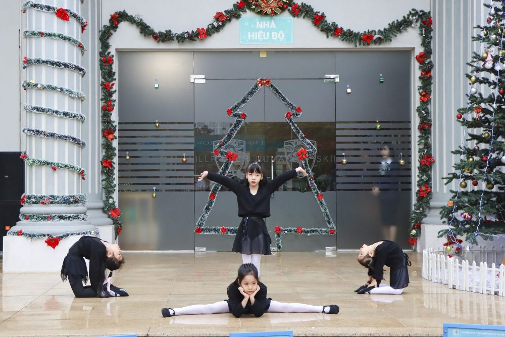 Chào cờ đầu tuần – WHS ra mắt Hội học sinh nhí