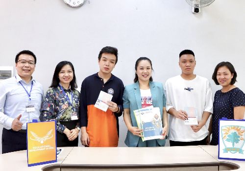 Giao lưu văn hóa Mỹ 2022: WHS season 1