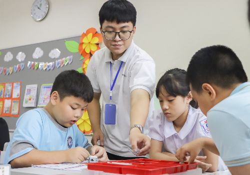 Robotics – Môn học mới năm học 2022 – 2023