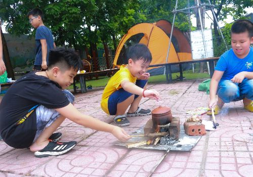 Camp Survival chặng 2 trại hè WHS: Dựng lều, nhóm lửa, thổi cơm