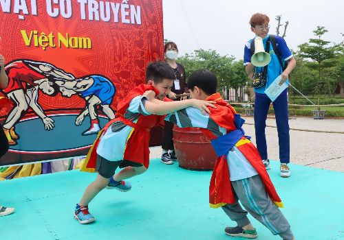 WHSers Tiểu học khám phá “Phù Đổng Green Park”