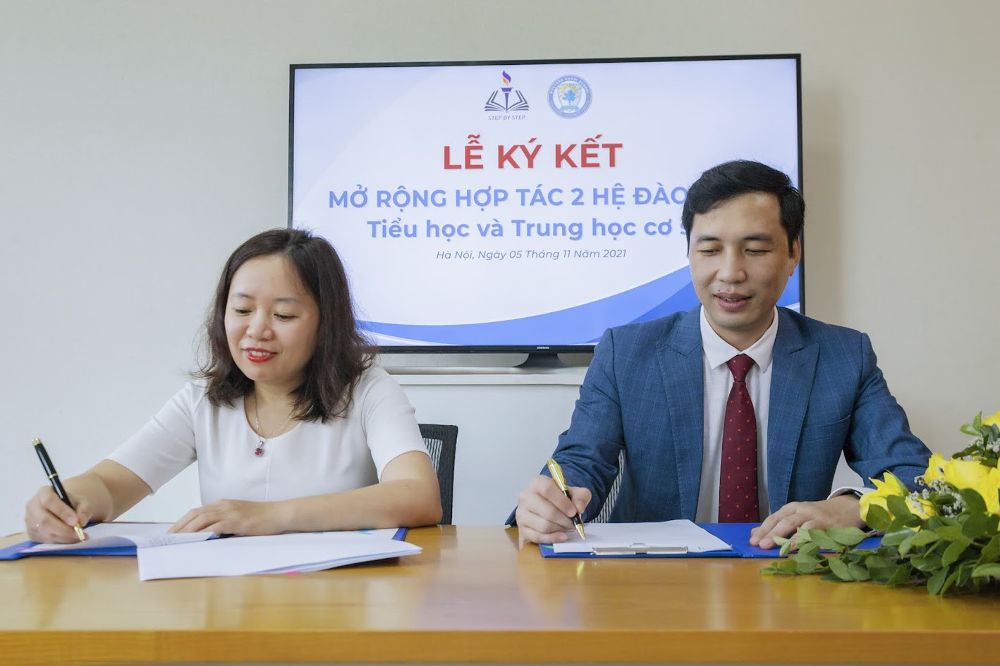 Lễ ký kết mở rộng hợp tác với tổ chức giáo dục Step by Step