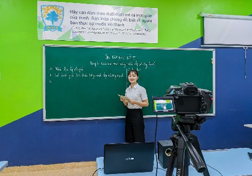 WHSers sẵn sàng cho phương án thi học kỳ trực tuyến