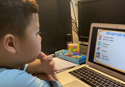 Buổi sinh hoạt lớp online đầu tiên sau kỳ nghỉ lễ