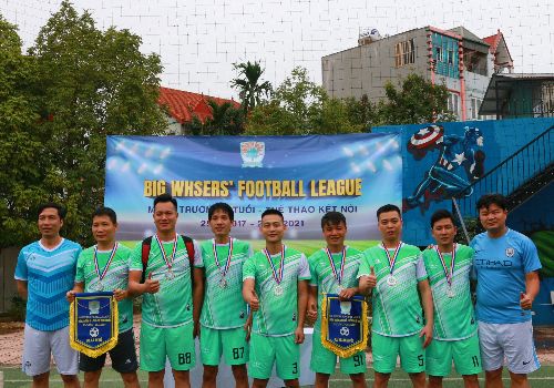 Sôi động giải bóng đá kết nối giữa phụ huynh và giáo viên tại WHS