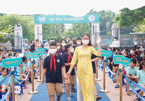 Thông báo tuyển sinh khối lớp 6 hệ W