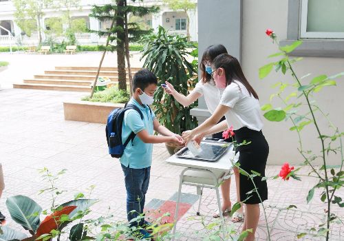 Tháng 5 đặc biệt – Chào các con ngày trở lại