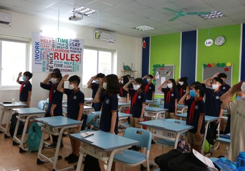 Ngày đầu tiên trở lại trường sau kỳ nghỉ Tết dài “lịch sử” của WHSers