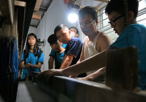 Tham quan làng nghề dệt Mỹ Đức