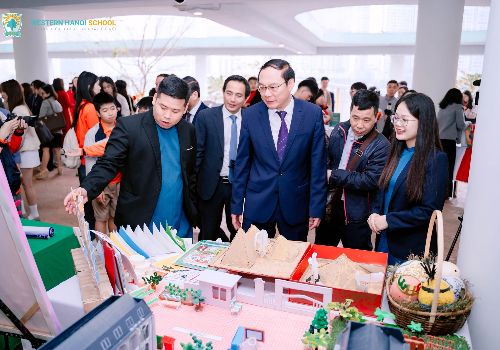 RẠNG DANH WHS: TRƯỜNG TH & THCS TÂY HÀ NỘI XUẤT SẮC GIÀNH GIẢI NHẤT TRƯỜNG HỌC SINH THÁI ASEAN VIỆT NAM 2025