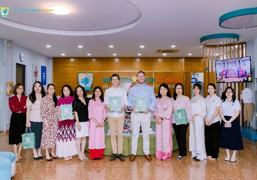 Phía sau những tiết học hạnh phúc: Giáo viên WHS làm chủ công nghệ giáo dục