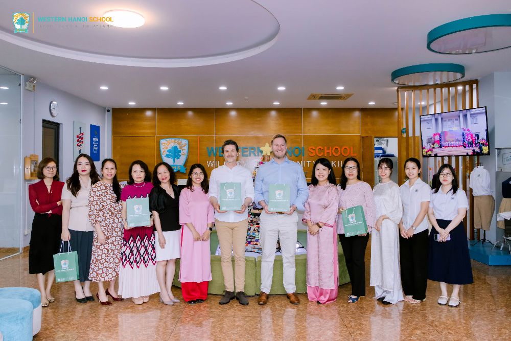 Phía sau những tiết học hạnh phúc: Giáo viên WHS làm chủ công nghệ giáo dục